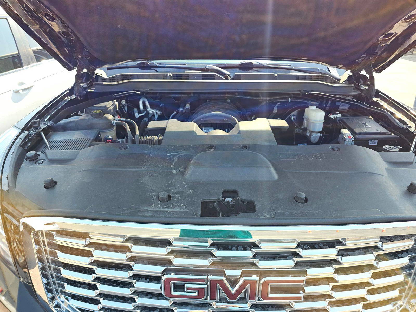 2019 GMC YUKON — 104442 Miles — Lot 52695205 — Main - Marhaba Auctions Used Cars - Image 11