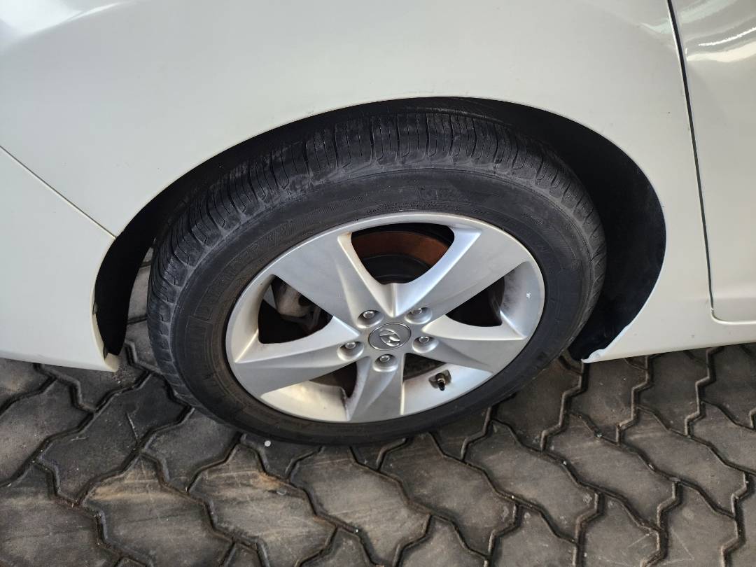 2013 HYUNDAI ELANTRA — 110412 Miles — Lot 72420793 - Marhaba Auctions Used Cars - Image 7