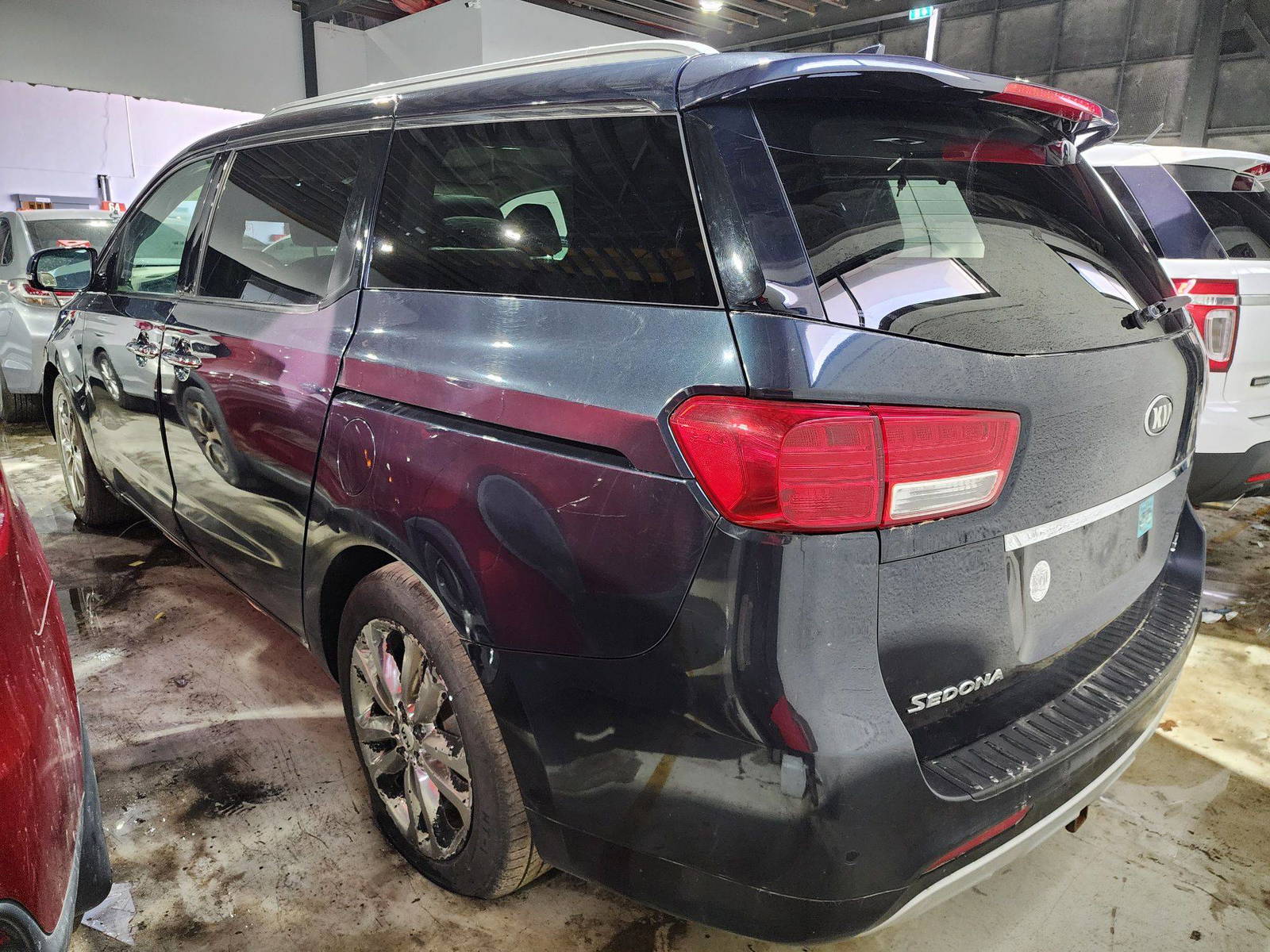 2016 KIA SEDONA — 154337 Miles — Lot 41711275 — Al Quoz - Marhaba Auctions Used Cars - Image 6