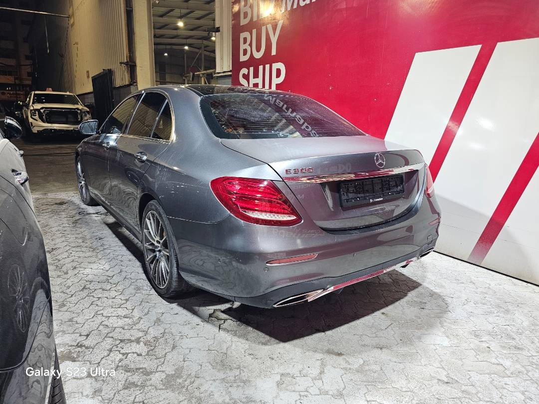 2018 MERCEDES BENZ E-300 — 140400 KM — Lot JA373579 — Main - Marhaba Auctions Used Cars - Image 6