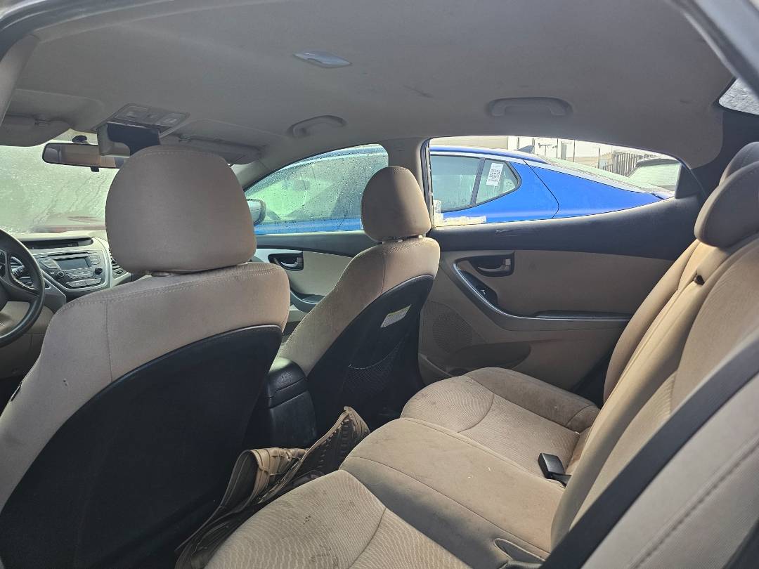 2015 HYUNDAI ELANTRA — 190600 Miles — Lot H548932 — Souq - Marhaba Auctions Used Cars - Image 7