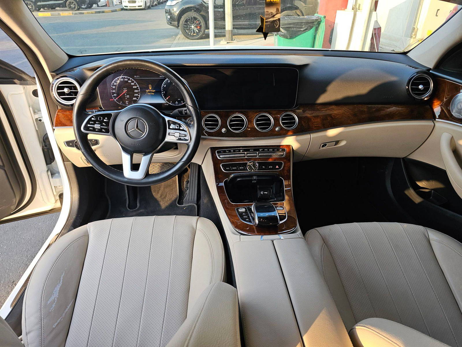 MERCEDES BENZ E 450 2020 - Marhaba Auction Used Cars - Image 7