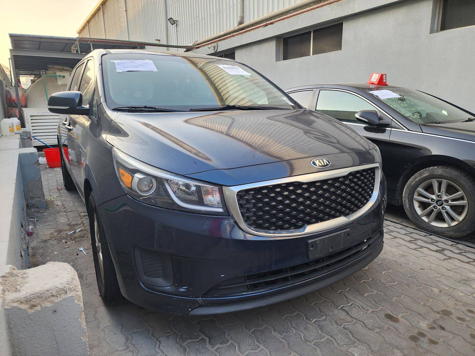 2016 KIA SEDONA — 184763 Miles — Lot 42458935 — Al Quoz - Marhaba Auctions Used Cars - Image 5