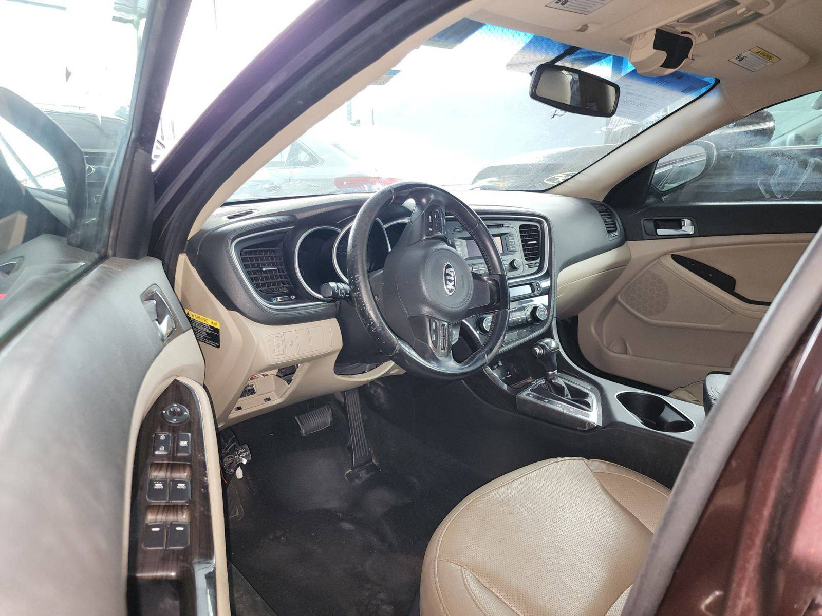 2015 KIA OPTIMA — 180870 Miles — Lot 466902 — Al Quoz - Marhaba Auctions Used Cars - Image 9