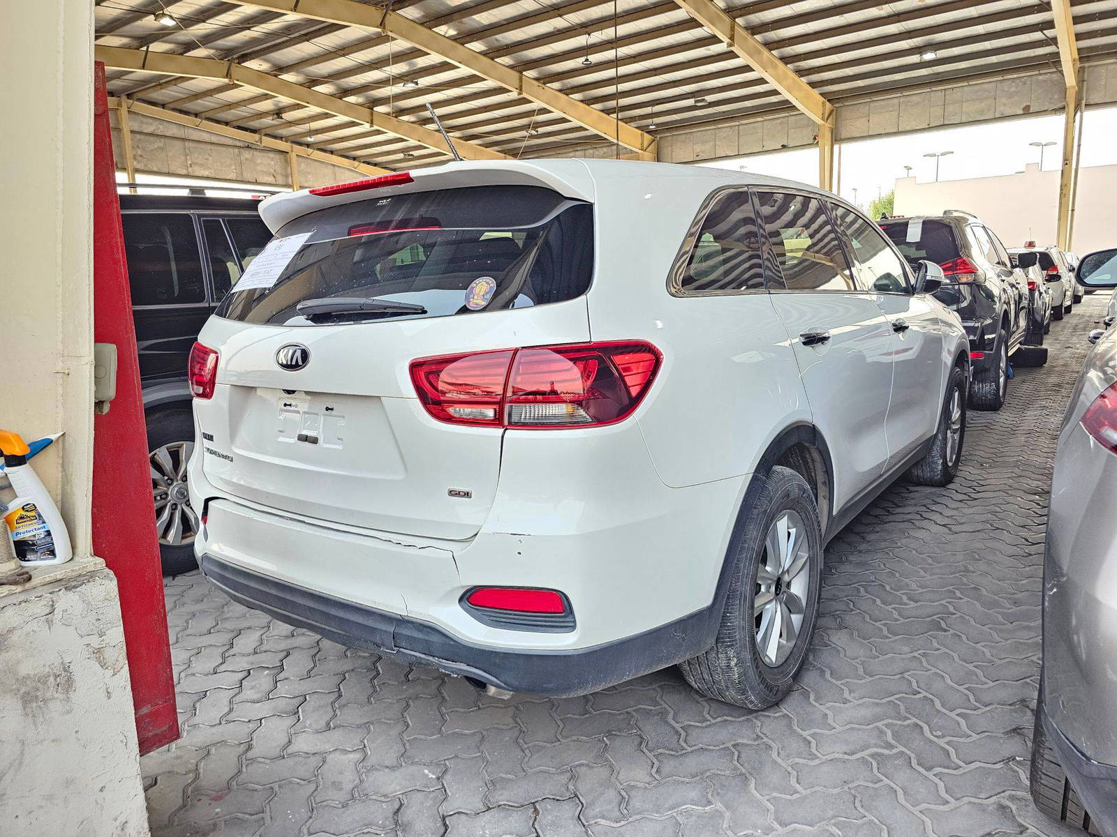 2020 KIA SORENTO — 95612 Miles — Lot 47490945 — Souq - Marhaba Auctions Used Cars - Image 3