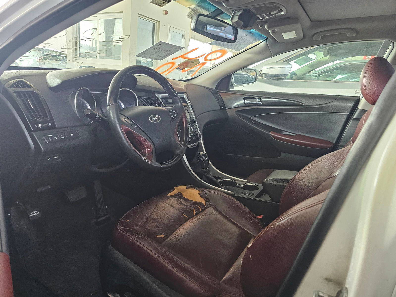 HYUNDAI SONATA 2012 - Marhaba Auction Used Cars - Image 9