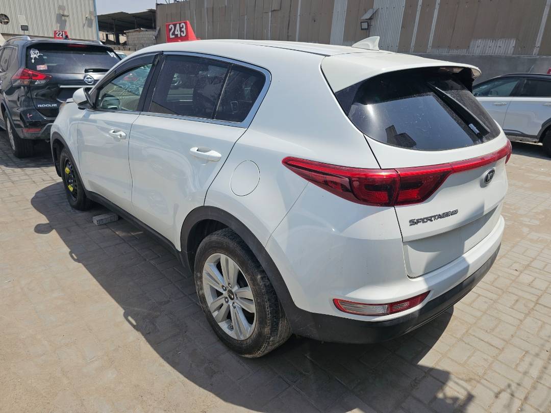 2018 KIA SPORTAGE — 119807 Miles — Lot 57583535 — Souq - Marhaba Auctions Used Cars - Image 4