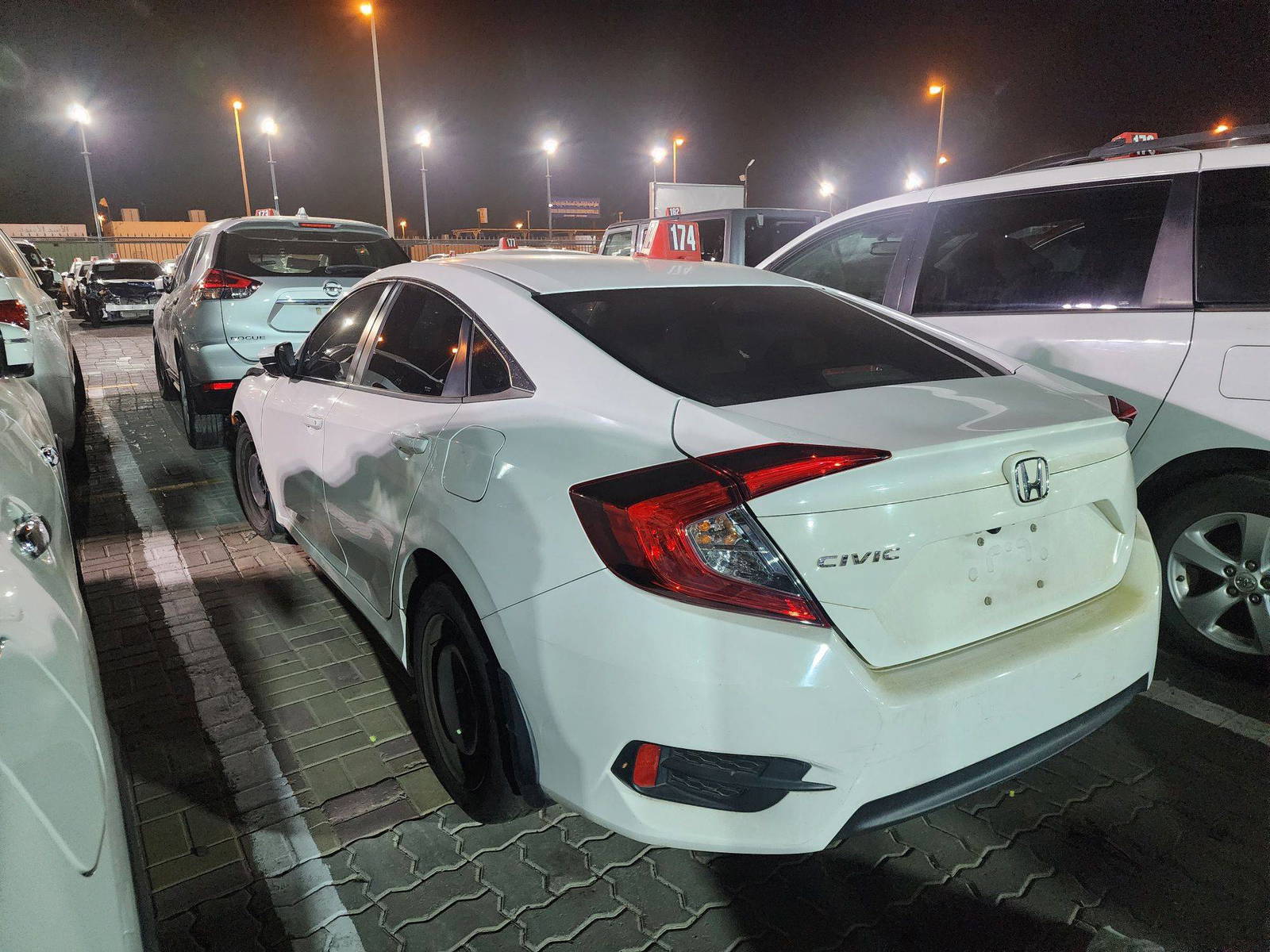 HONDA CIVIC 2018 - Marhaba Auction Used Cars - Image 4