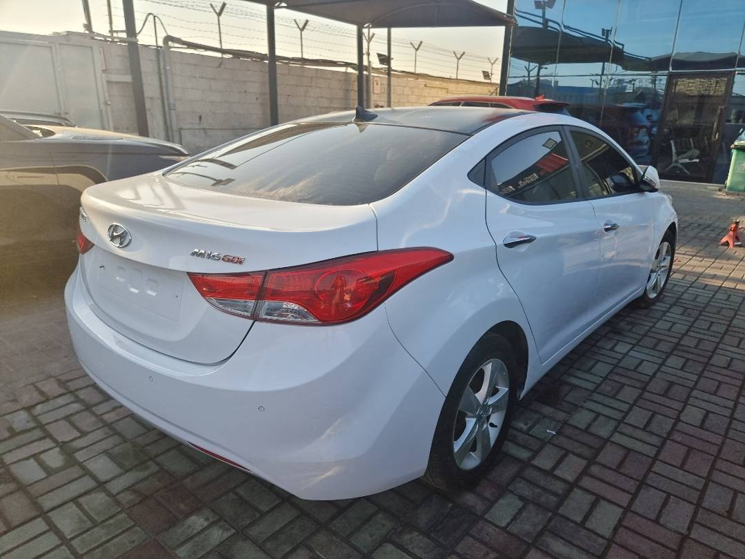 2012 HYUNDAI AVANTE — 168469 KM — Lot 395934 — Ind. 12 - Marhaba Auctions Used Cars - Image 4