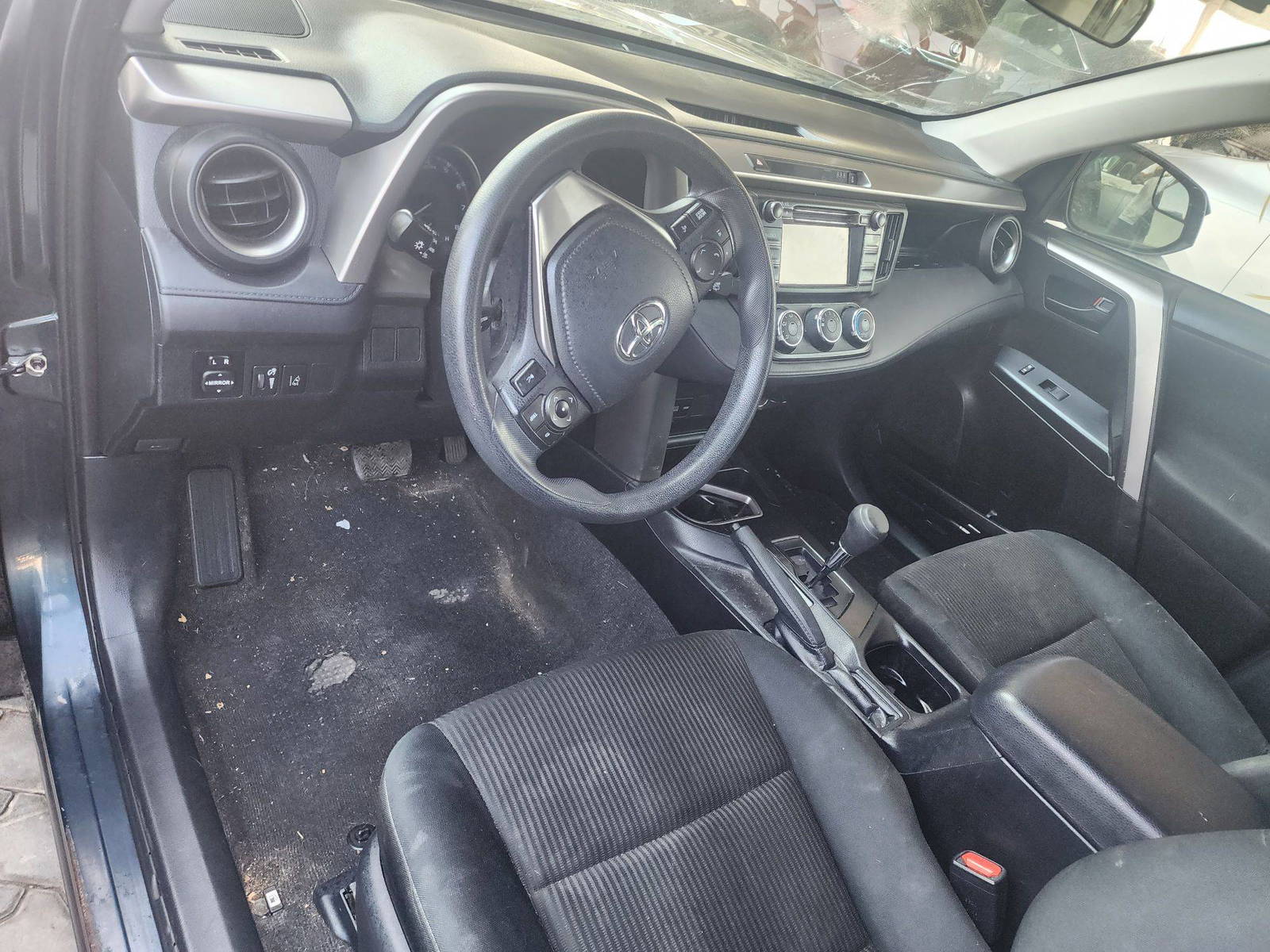 2017 TOYOTA RAV4 — 107308 Miles — Lot 37362324 - Marhaba Auctions Used Cars - Image 4