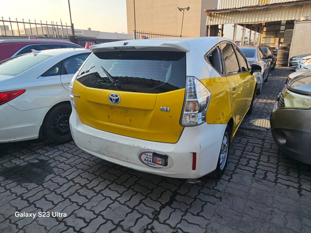 2012 TOYOTA PRIUS — 429515 Miles — Lot 3161142 — Main - Marhaba Auctions Used Cars - Image 6