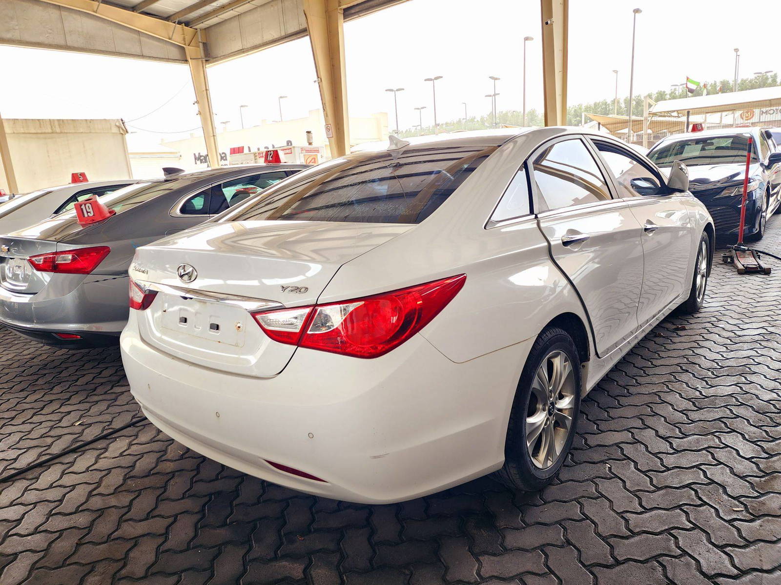 2010 HYUNDAI SONATA — 142157 KM — Lot 071355 — Ind. 12 - Marhaba Auctions Used Cars - Image 3