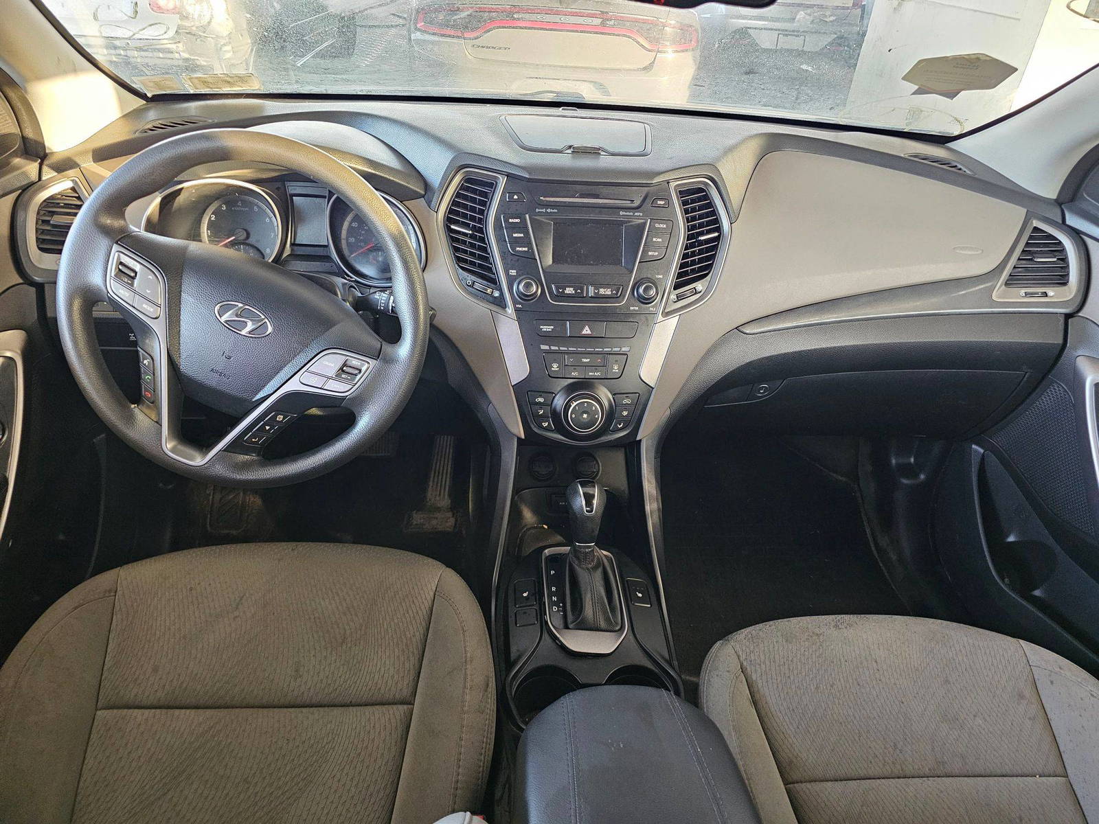 HYUNDAI SANTA FE SPORT 2016 - Marhaba Auction Used Cars - Image 6