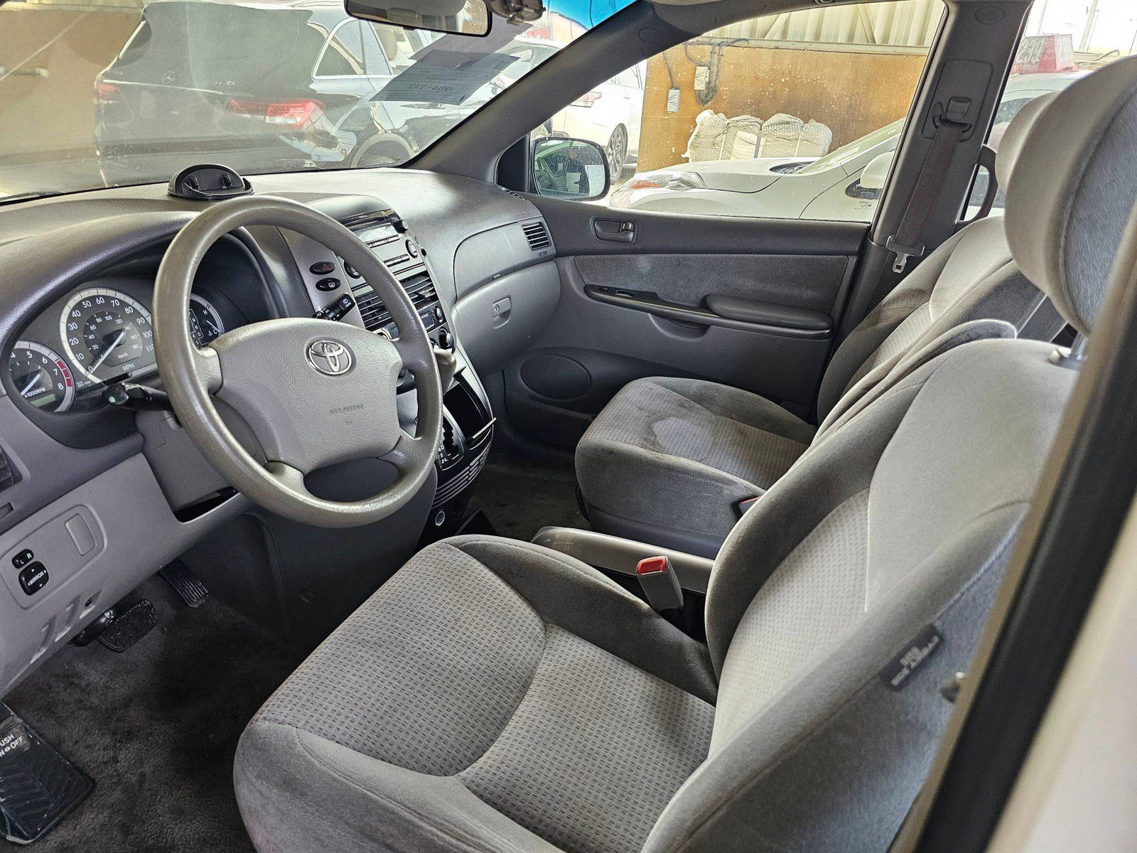 TOYOTA SIENNA 2008 - Marhaba Auction Used Cars - Image 8