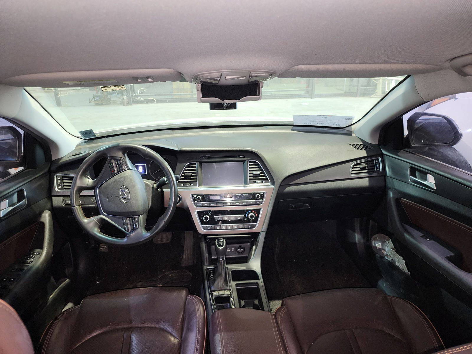 2017 HYUNDAI SONATA — 78368 KM — Lot A316816 — Souq - Marhaba Auctions Used Cars - Image 7