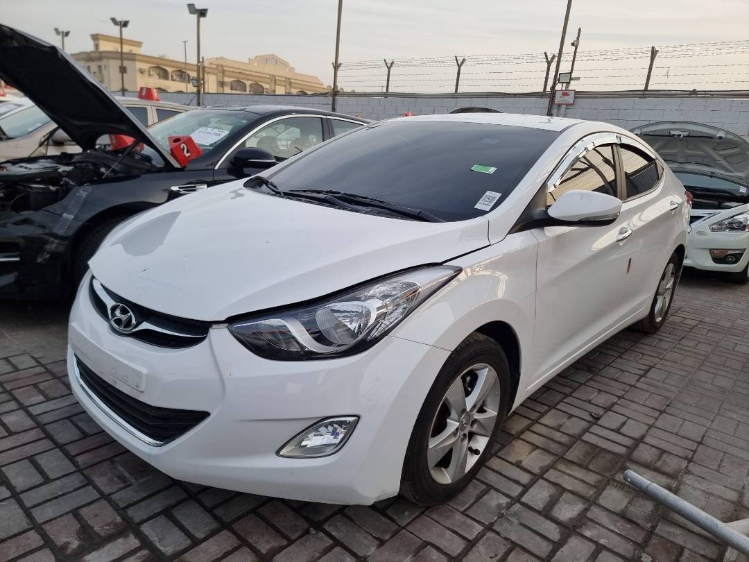 2012 HYUNDAI AVANTE — 156952 KM — Lot 215487 — Ind. 12 - Marhaba Auctions Used Cars - Image 3
