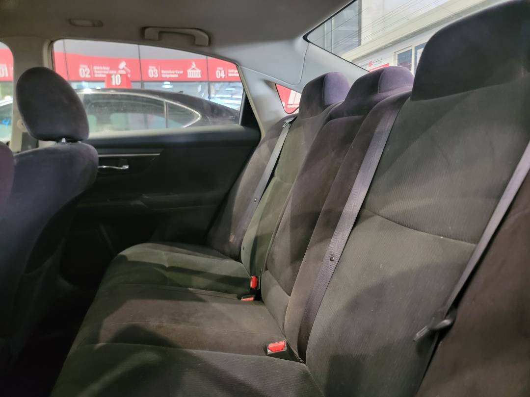 2013 NISSAN ALTIMA — 173725 KM — Lot 446445 — Souq - Marhaba Auctions Used Cars - Image 6