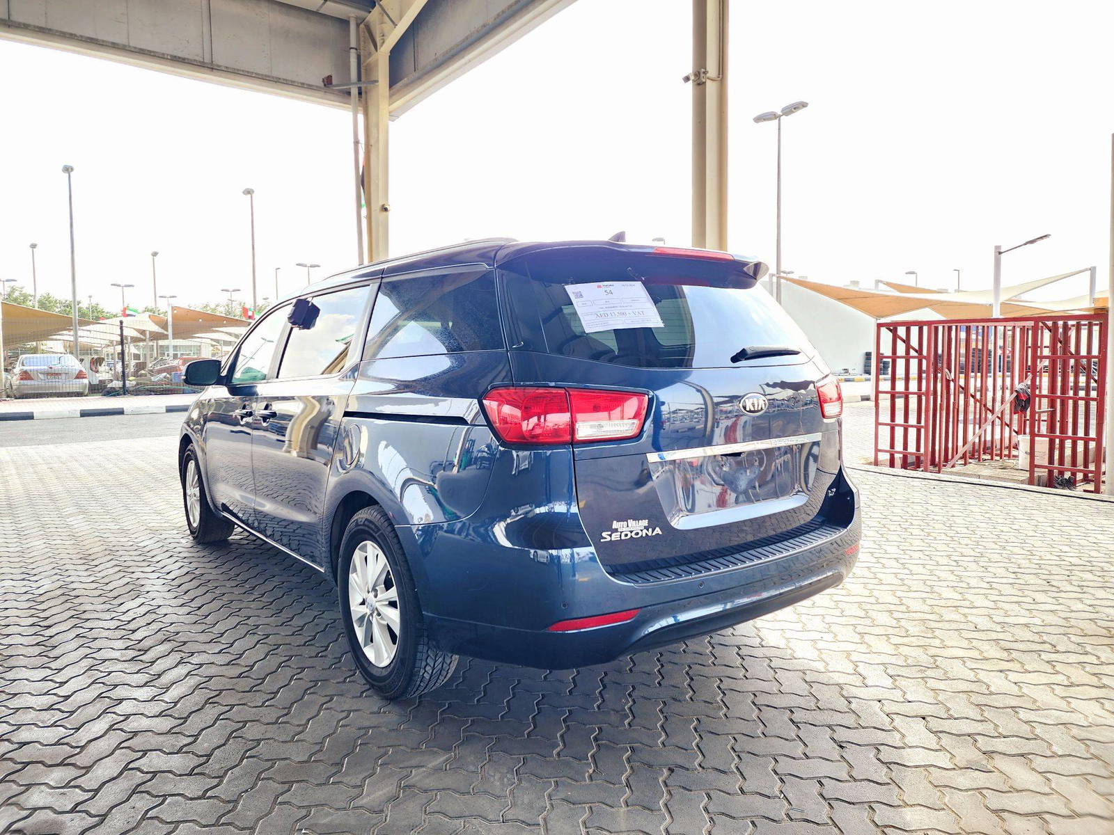 2016 KIA SEDONA — 139852 Miles — Lot 1XG6161749 — Souq - Marhaba Auctions Used Cars - Image 3