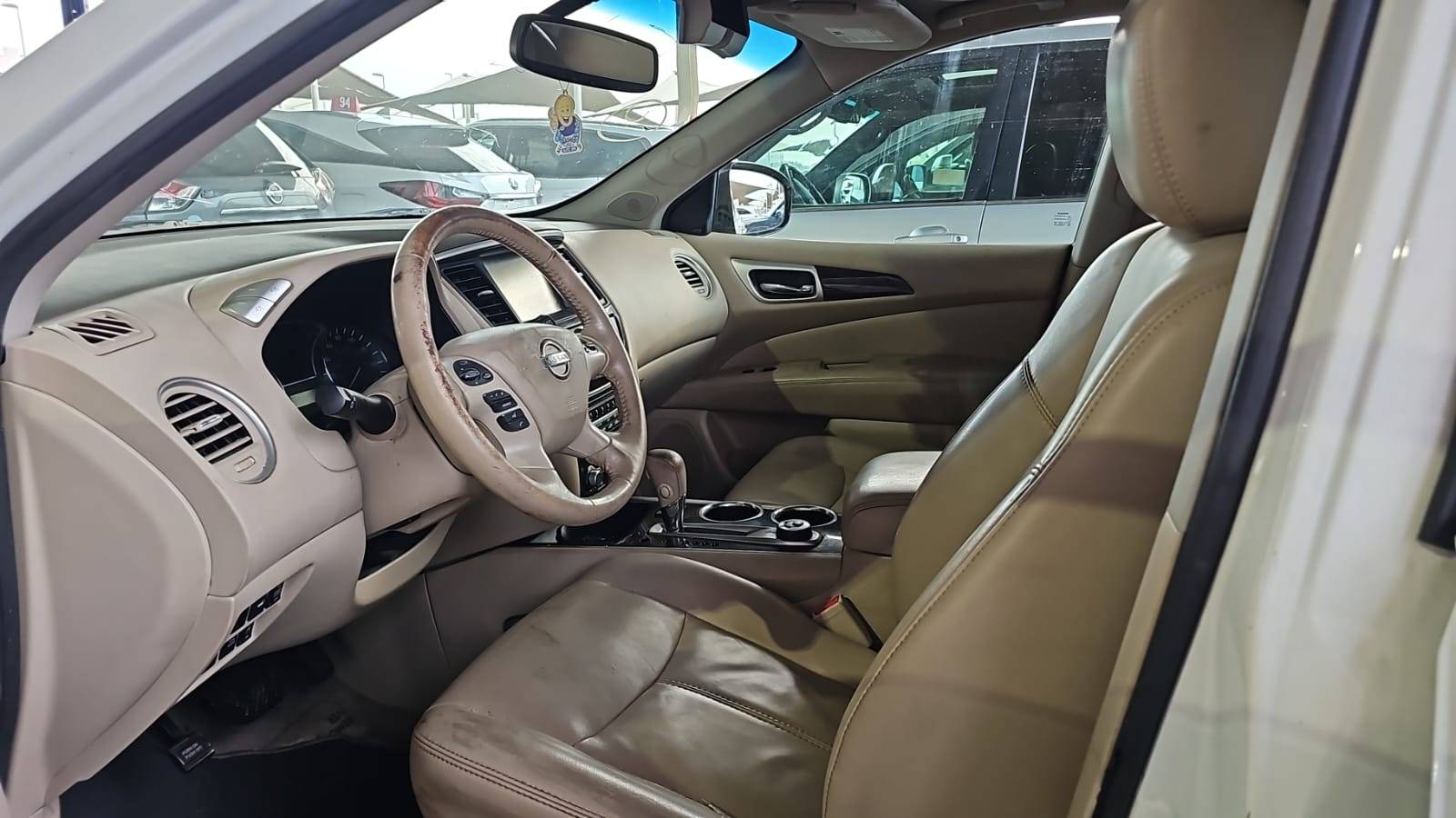 2015 NISSAN PATHFINDER — 137306 Miles — Lot M8FC623243 — Souq - Marhaba Auctions Used Cars - Image 8