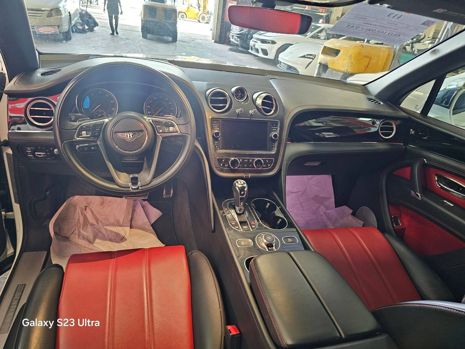 BENTLEY BENTAYGA 2019 - Marhaba Auction Used Cars - Image 11