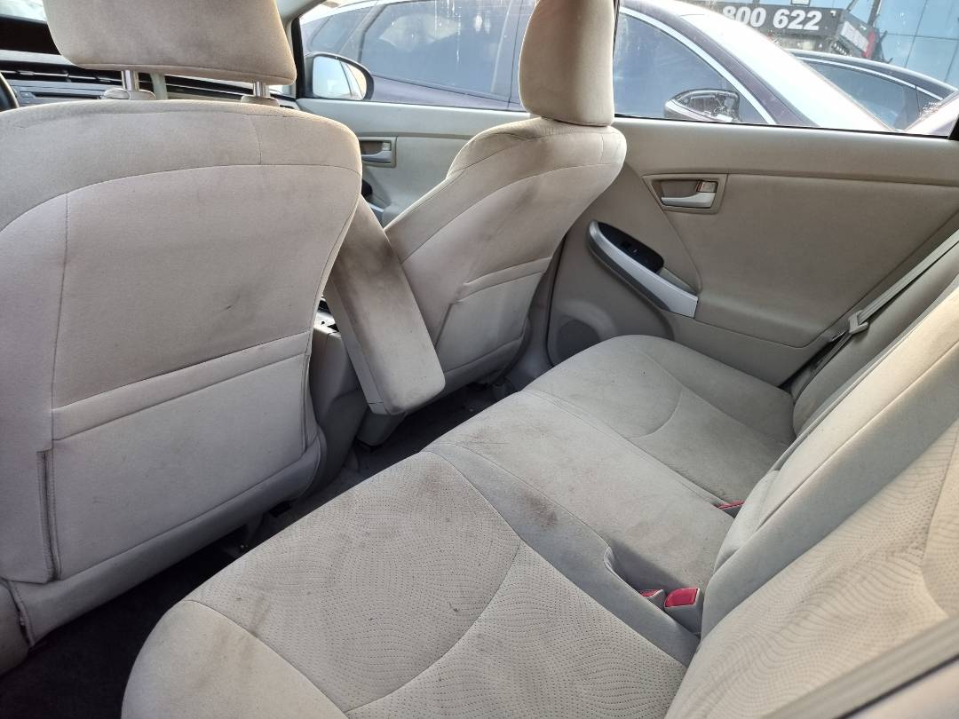 2011 TOYOTA PRIUS — 278093 Miles — Lot 301006 — Ind. 12 - Marhaba Auctions Used Cars - Image 6