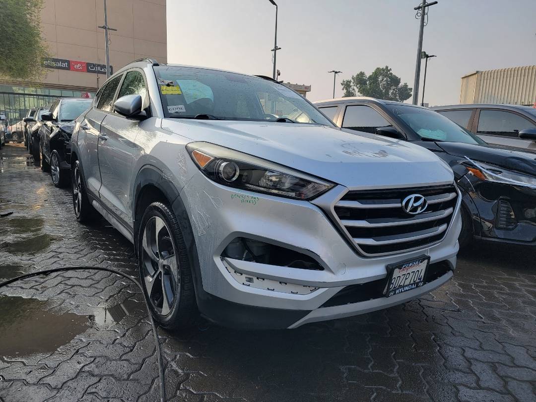 2018 HYUNDAI TUCSON — 88362 Miles — Lot 667082 — Main - Marhaba Auctions Used Cars - Image 4