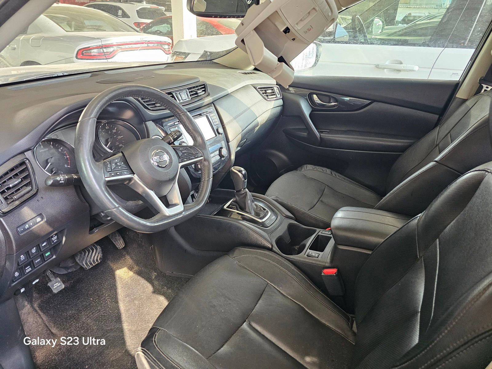 NISSAN ROGUE 2017 - Marhaba Auction Used Cars - Image 8