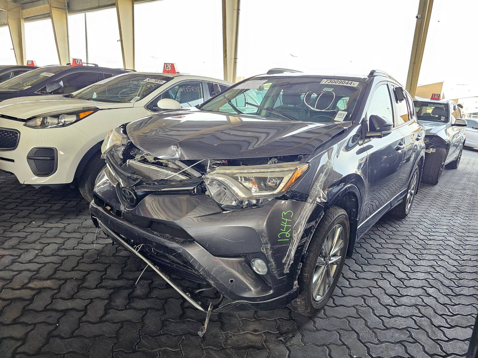 2018 TOYOTA RAV4 — 118230 KM — Lot W800799 — Souq - Marhaba Auctions Used Cars - Image 5