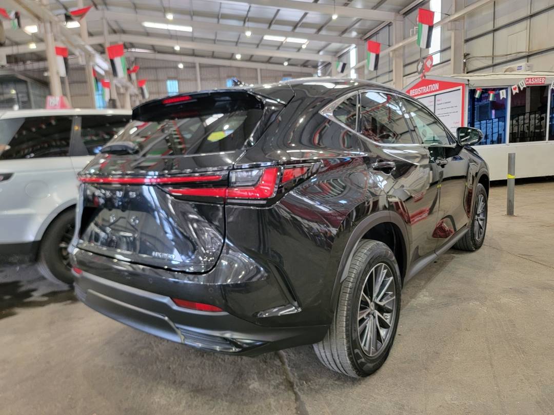 2023 LEXUS NX 250 — 26483 KM — Lot 39629554 — Main - Marhaba Auctions Used Cars - Image 4