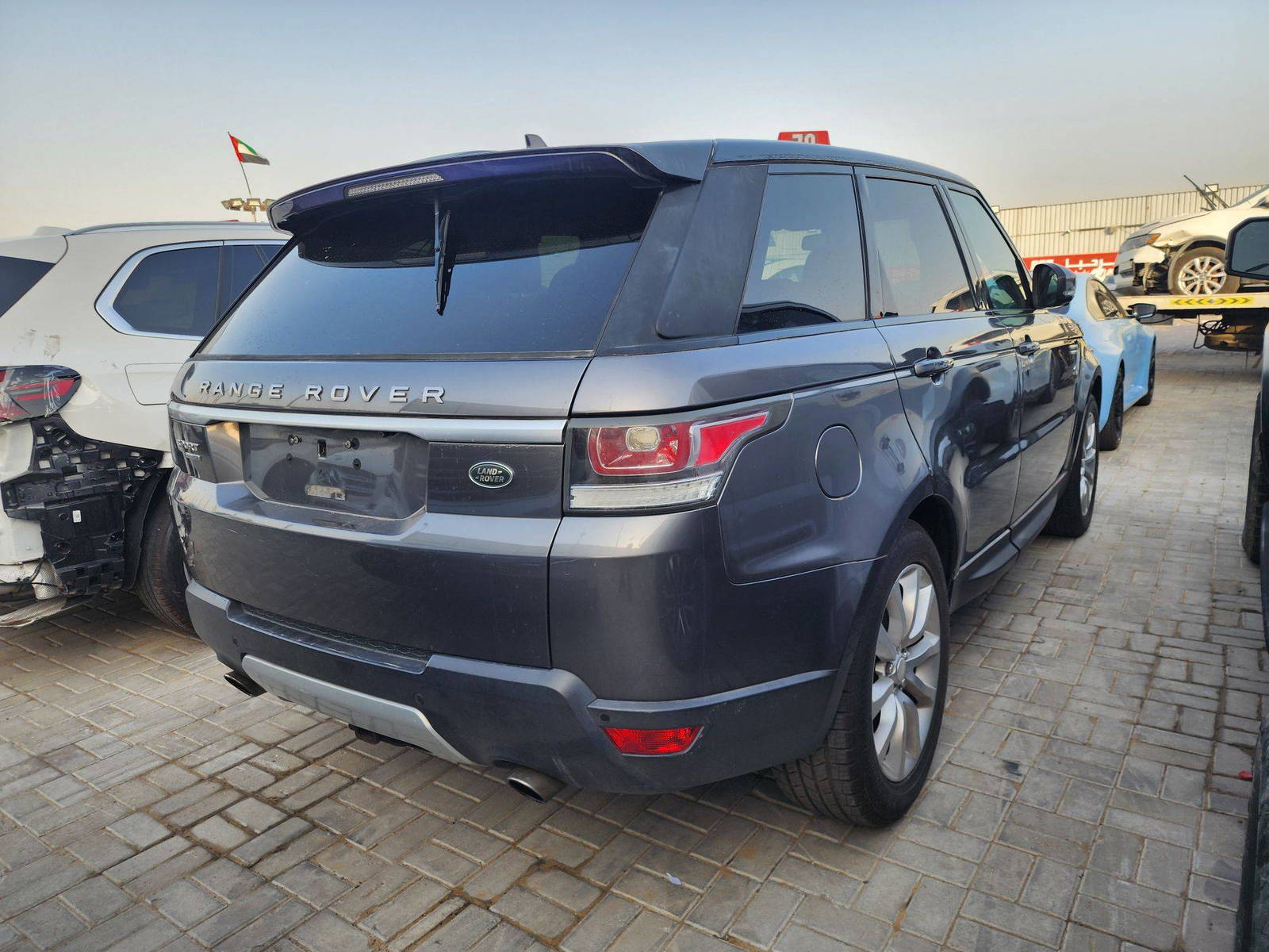 LAND ROVER RANGE ROVER SPORT HSE 2015 - Marhaba Auction Used Cars - Image 4