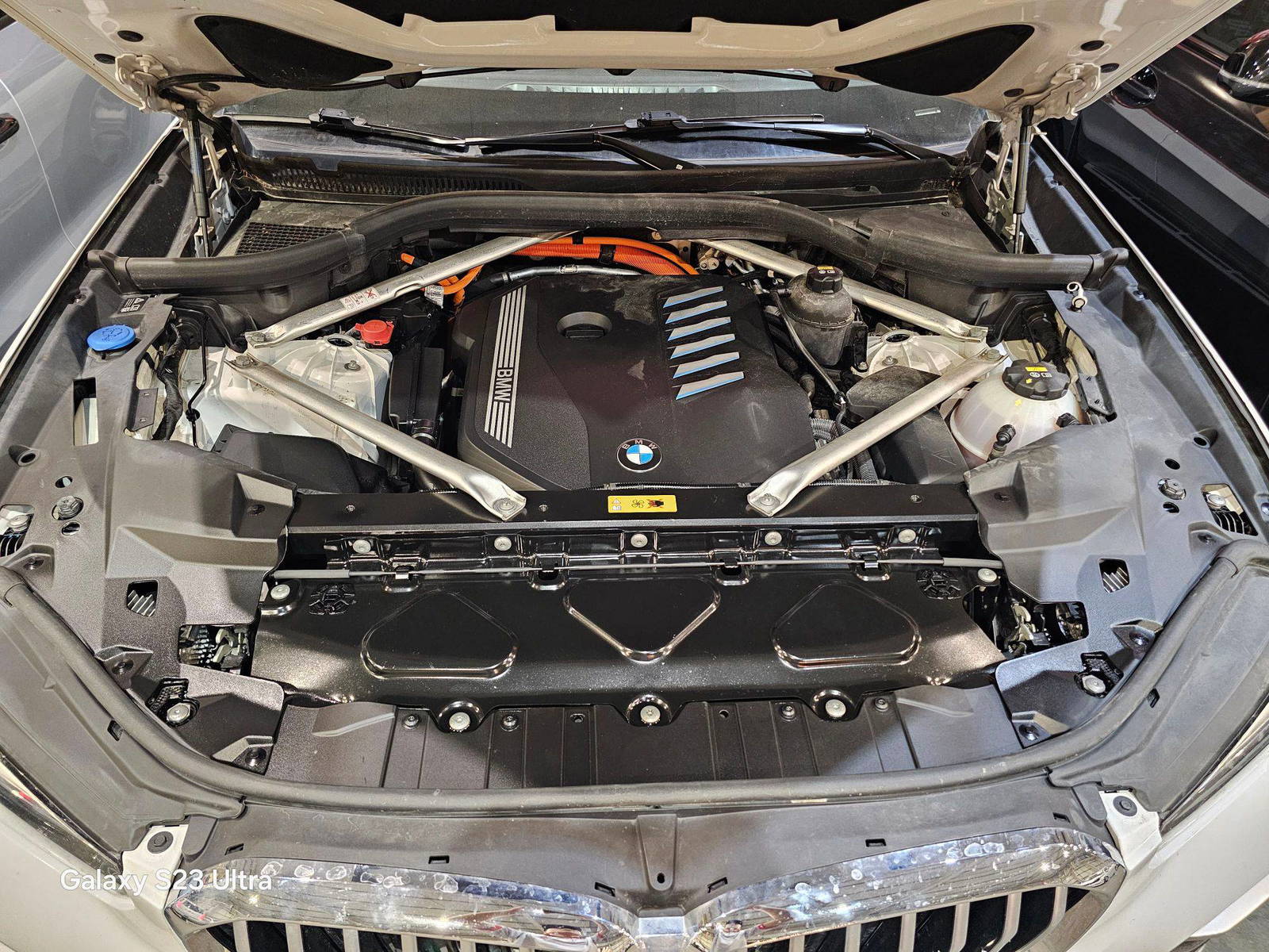 BMW X5 XDRIVE45E 2023 - Marhaba Auction Used Cars - Image 14