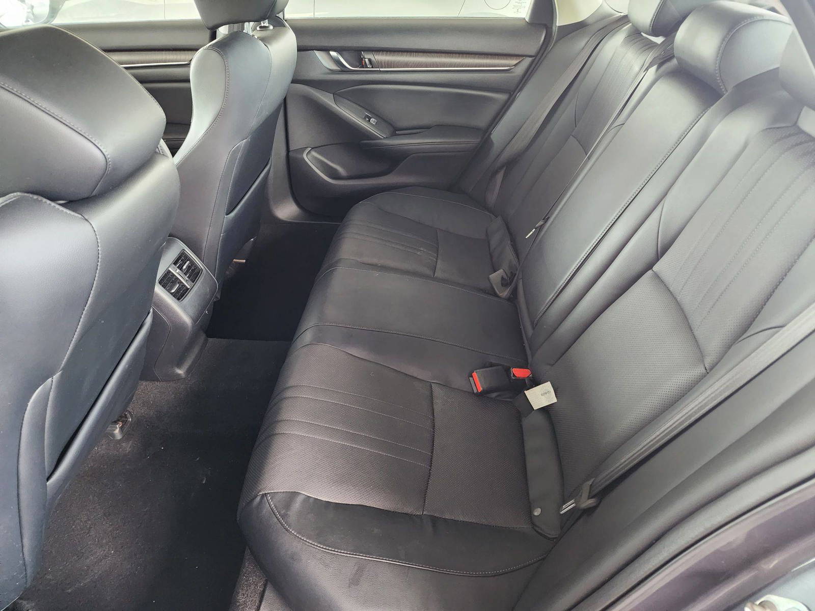2018 HONDA ACCORD — 50493 Miles — Lot 54211212 - Marhaba Auctions Used Cars - Image 10