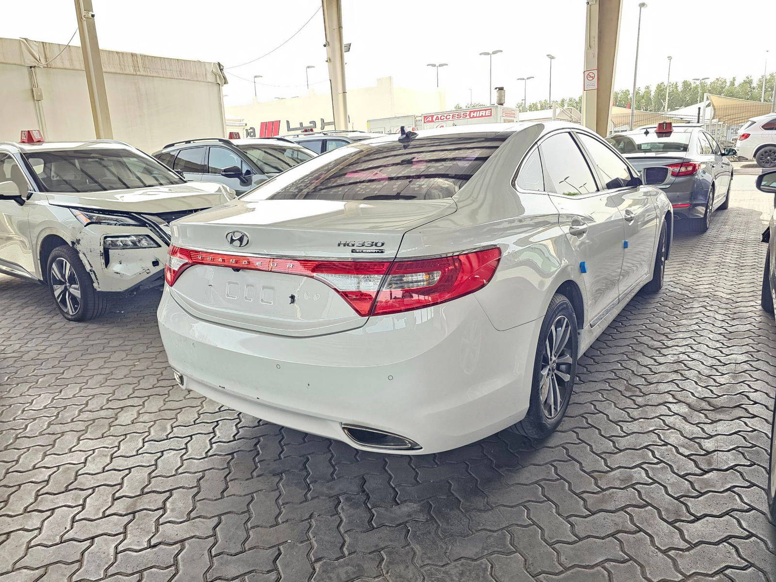 HYUNDAI GRANDEUR 2012 - Marhaba Auction Used Cars - Image 3