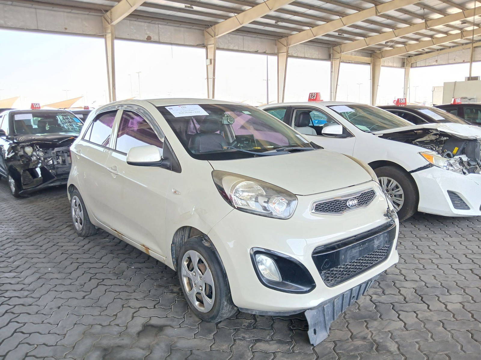 2014 KIA MORNING — 222856 KM — Lot 215478 — Souq - Marhaba Auctions Used Cars - Image 4