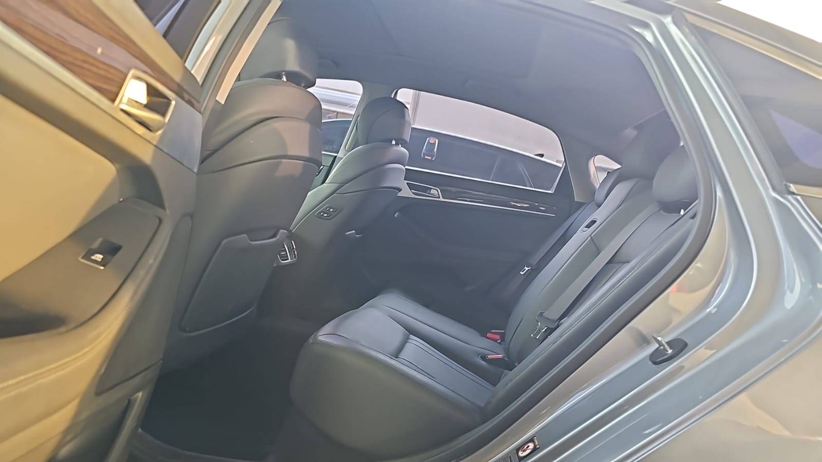 2017 GENESIS G80 — 101082 KM — Lot U199776 — Souq - Marhaba Auctions Used Cars - Image 7