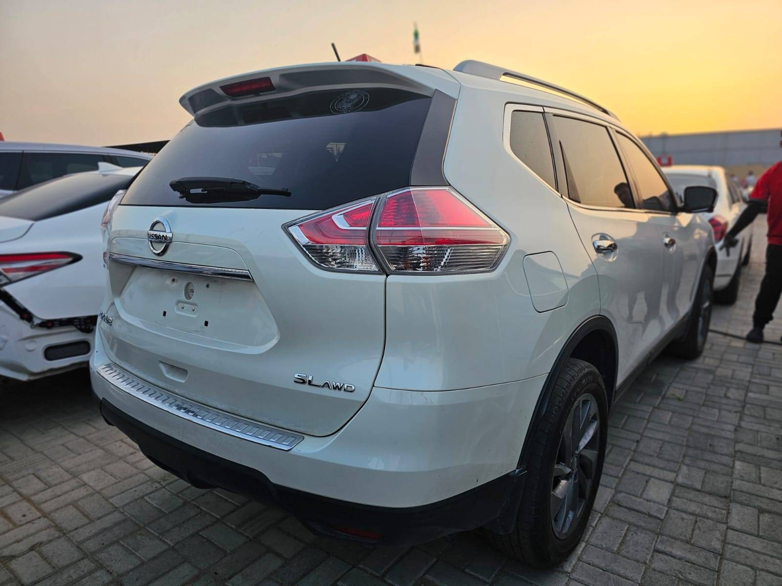 NISSAN ROGUE