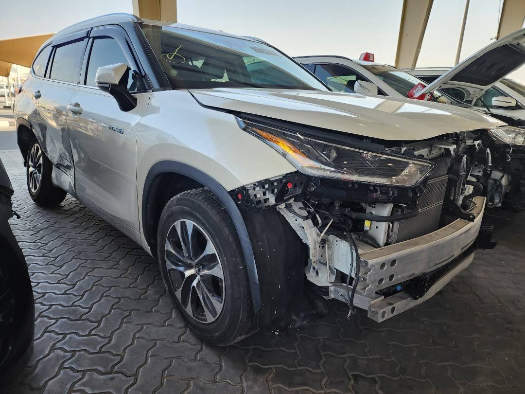 2021 TOYOTA HIGHLANDER — 59774 Miles — Lot 41252824 — Souq - Marhaba Auctions Used Cars - Image 9