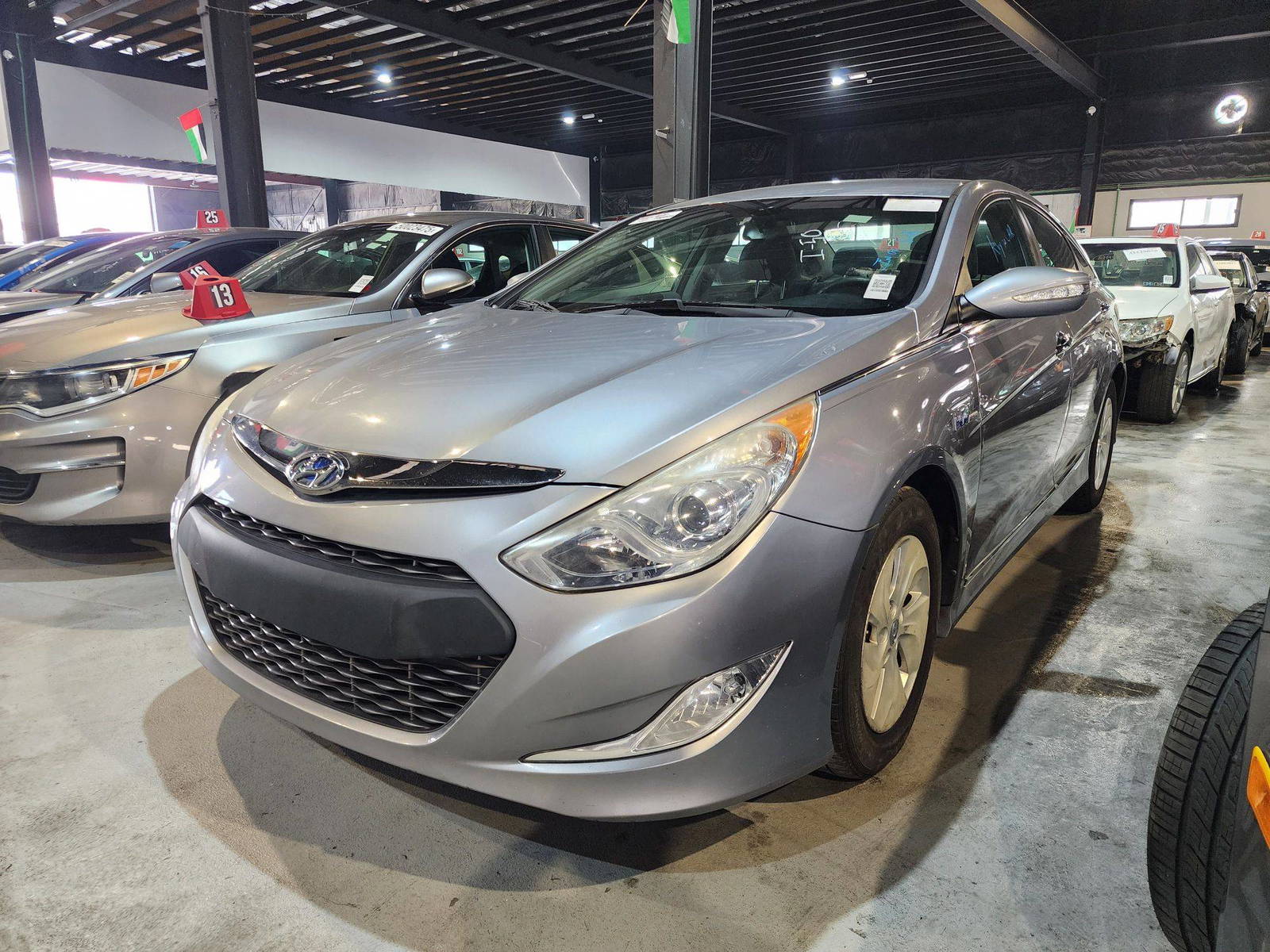 2015 HYUNDAI SONATA — 126594 Miles — Lot 930098 — Al Quoz - Marhaba Auctions Used Cars - Image 3