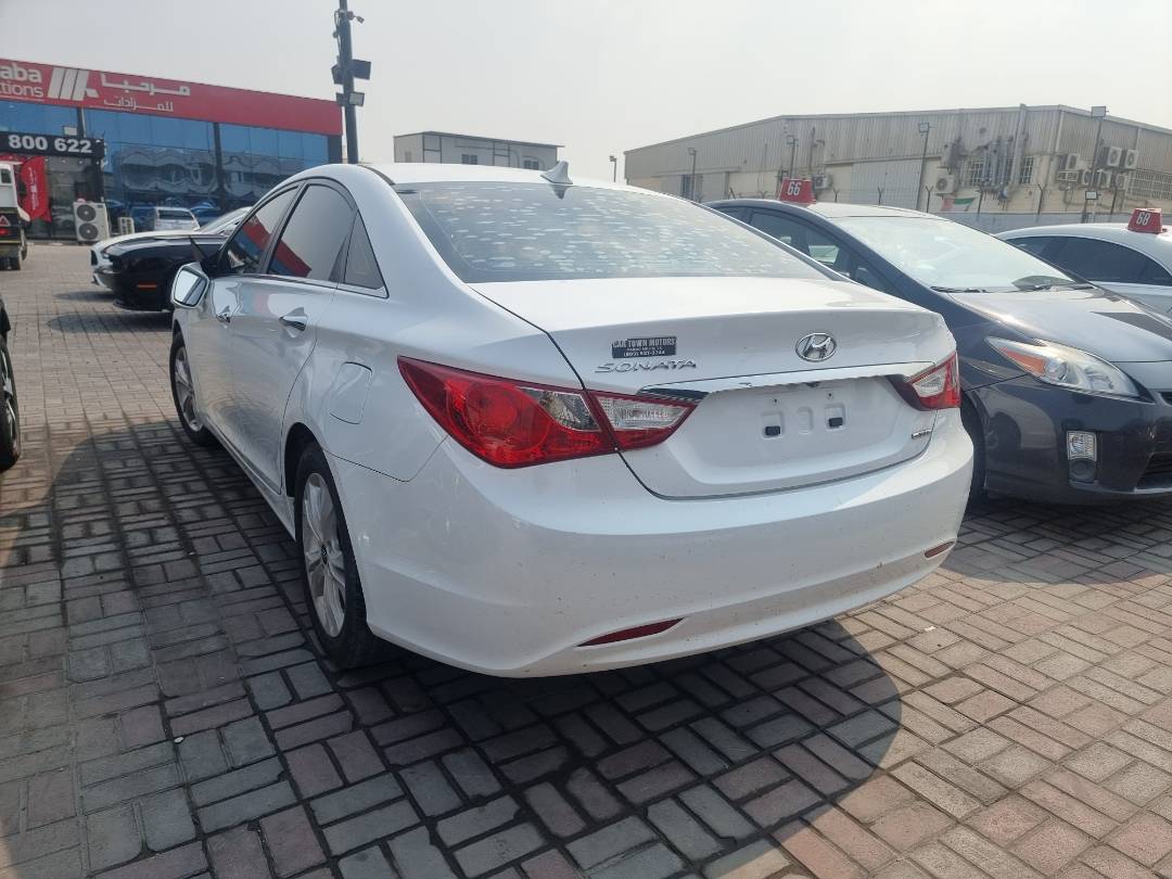 2011 HYUNDAI SONATA — 203697 Miles — Lot 304746 — Main - Marhaba Auctions Used Cars - Image 3