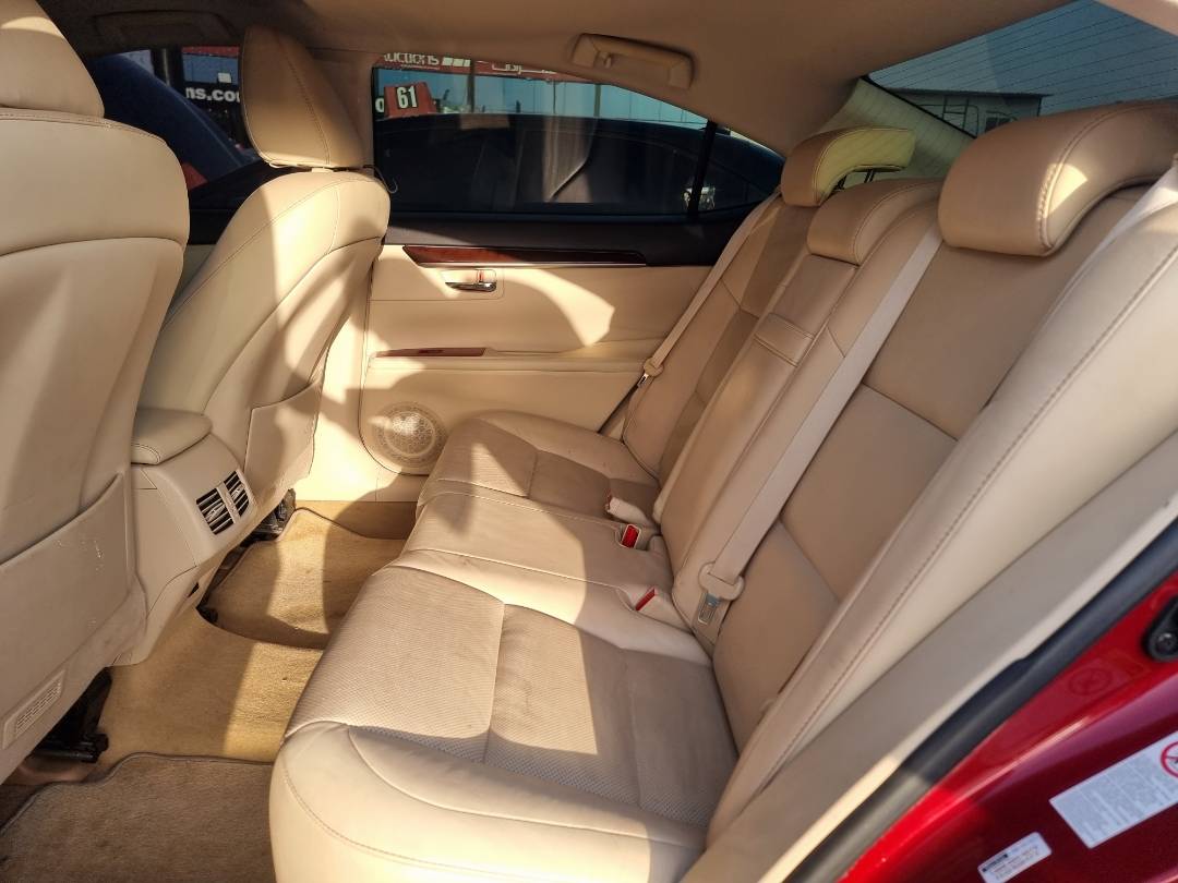 2013 LEXUS ES 350 — 172370 Miles — Lot 024049 — Ind. 12 - Marhaba Auctions Used Cars - Image 7
