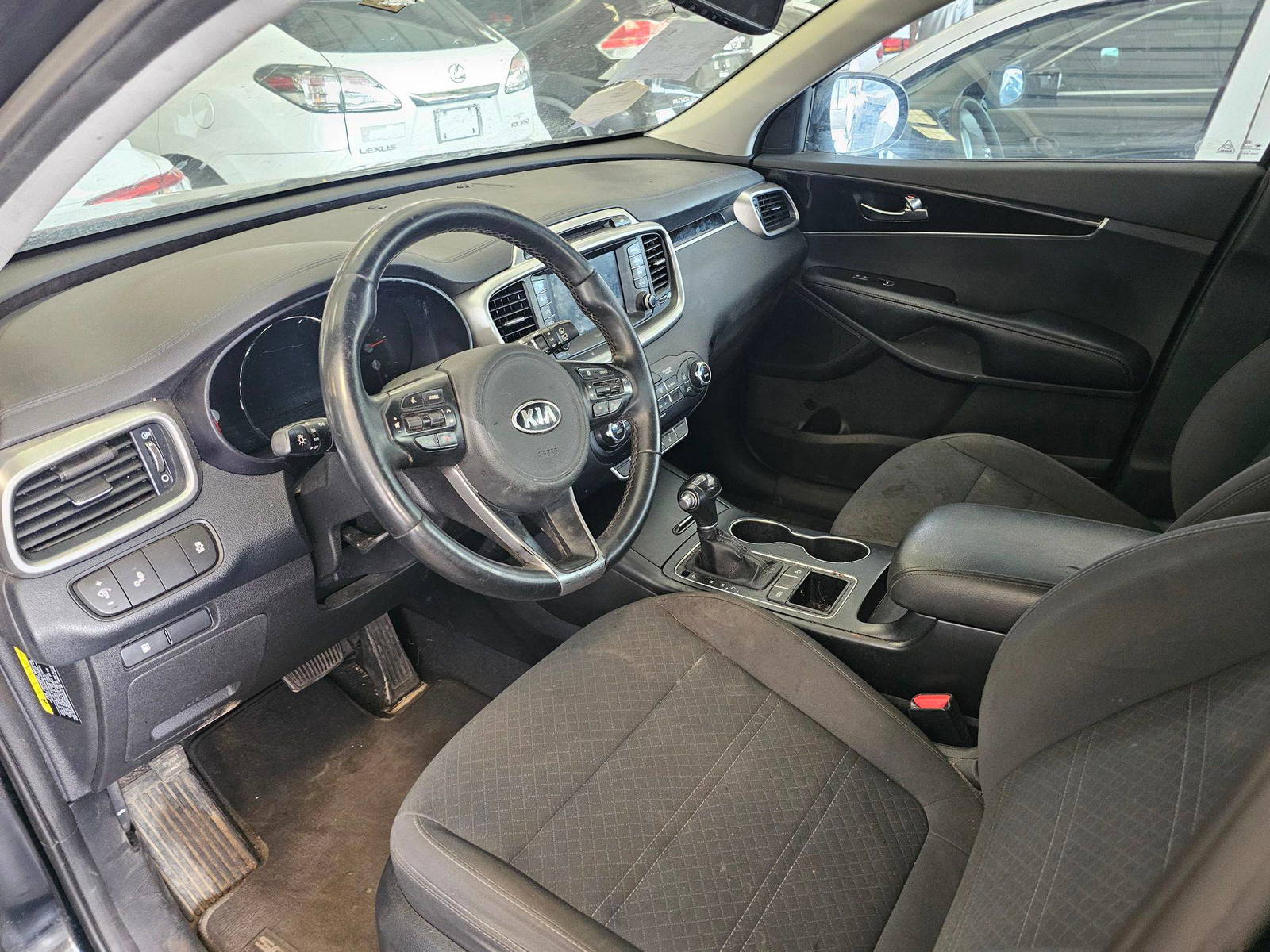 KIA SORENTO 2017 - Marhaba Auction Used Cars - Image 8