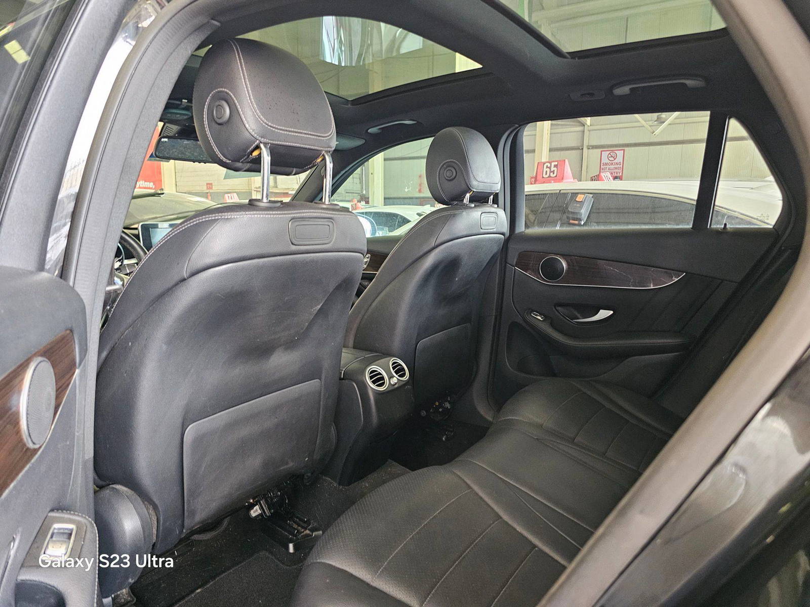 MERCEDES BENZ GLC-300 2019 - Marhaba Auction Used Cars - Image 7