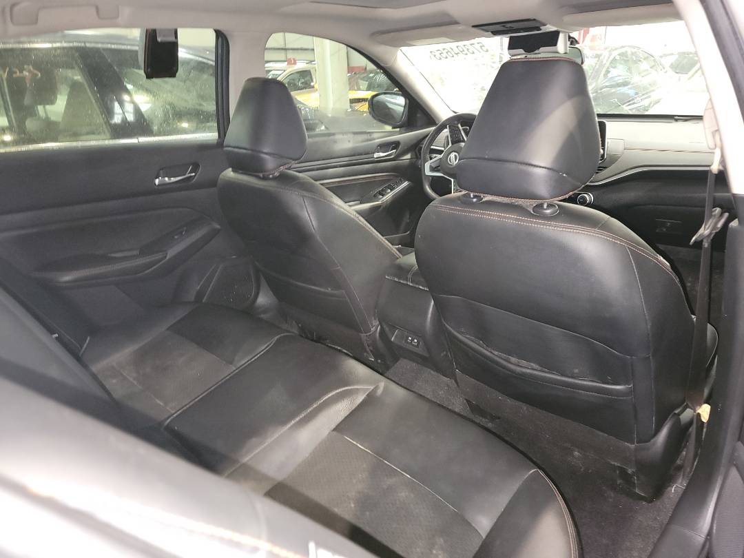 2019 NISSAN ALTIMA — 100111 Miles — Lot 57394653 - Marhaba Auctions Used Cars - Image 5