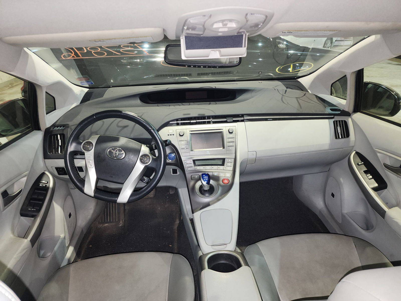 2014 TOYOTA PRIUS — 177126 Miles — Lot 1737846 — Al Quoz - Marhaba Auctions Used Cars - Image 8