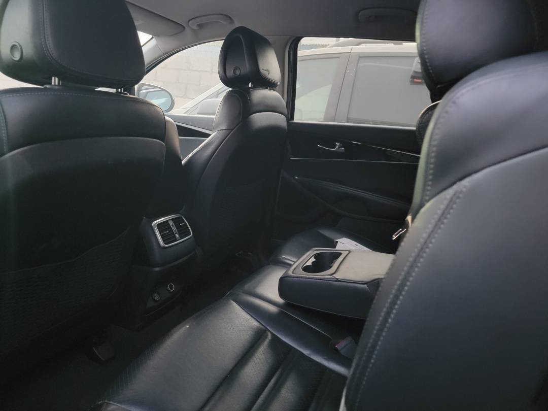 2016 KIA SORENTO — 166928 Miles — Lot 53GG137415 — Souq - Marhaba Auctions Used Cars - Image 7