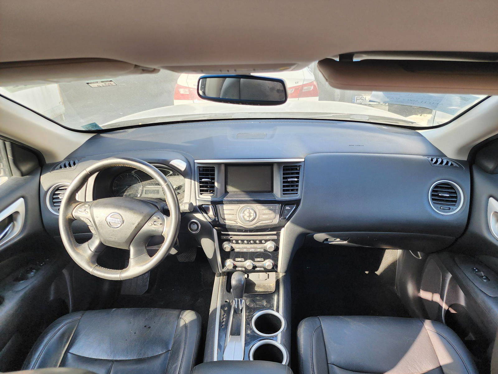 2015 NISSAN PATHFINDER — 165065 Miles — Lot 81596134 — Al Quoz - Marhaba Auctions Used Cars - Image 9