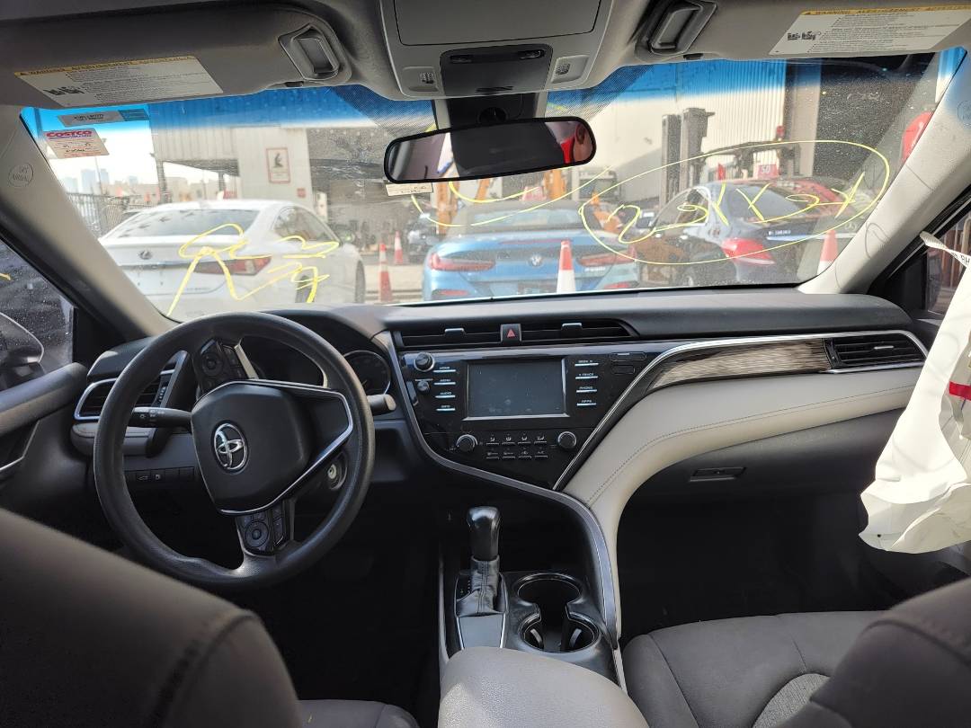2018 TOYOTA CAMRY — 213595 Miles — Lot U033399 — Main - Marhaba Auctions Used Cars - Image 8