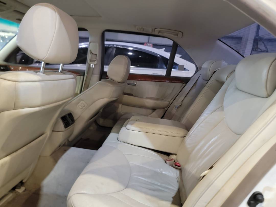 2001 LEXUS LS 430 — 198679 Miles — Lot 10011797 — Main - Marhaba Auctions Used Cars - Image 7