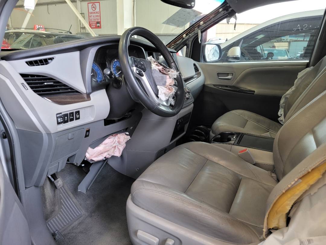 2017 TOYOTA SIENNA — 173192 Miles — Lot HS766855 — Main - Marhaba Auctions Used Cars - Image 7