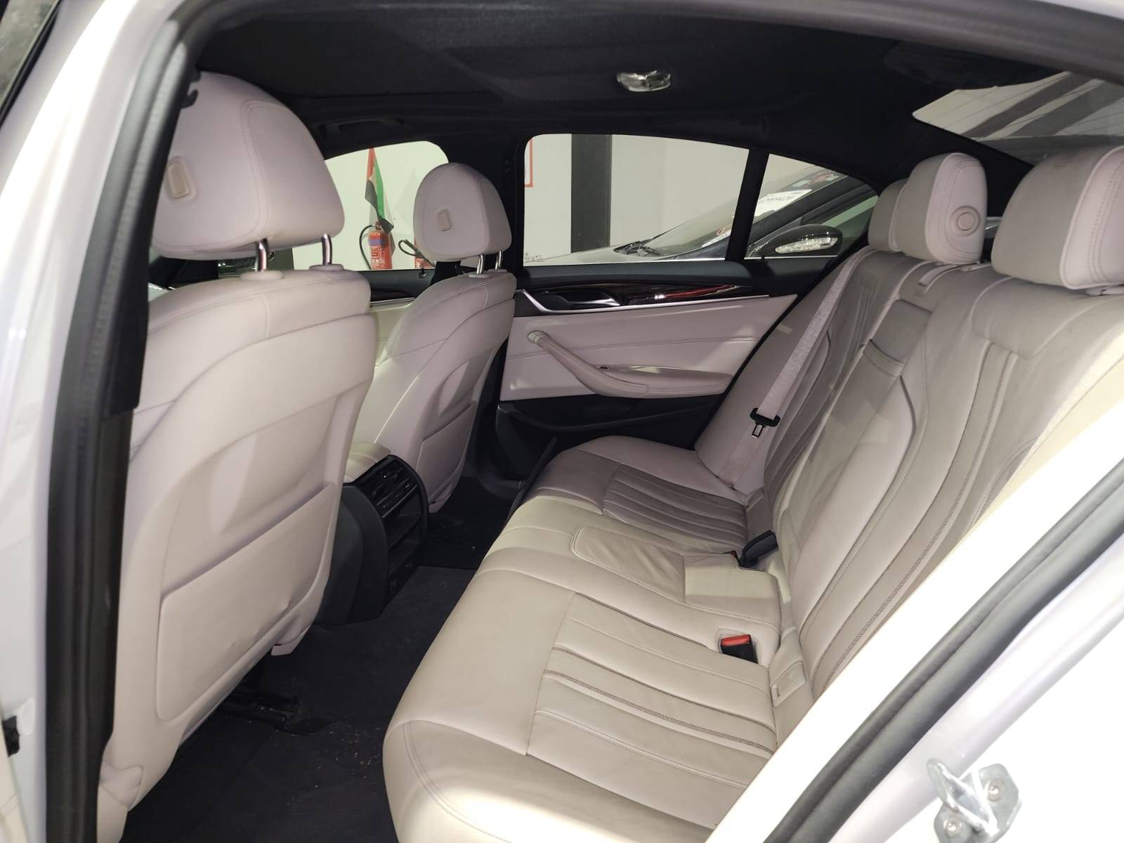 2019 BMW 5 SERIES 530E — 22000 Miles — Lot 67707905 — Al Quoz - Marhaba Auctions Used Cars - Image 4